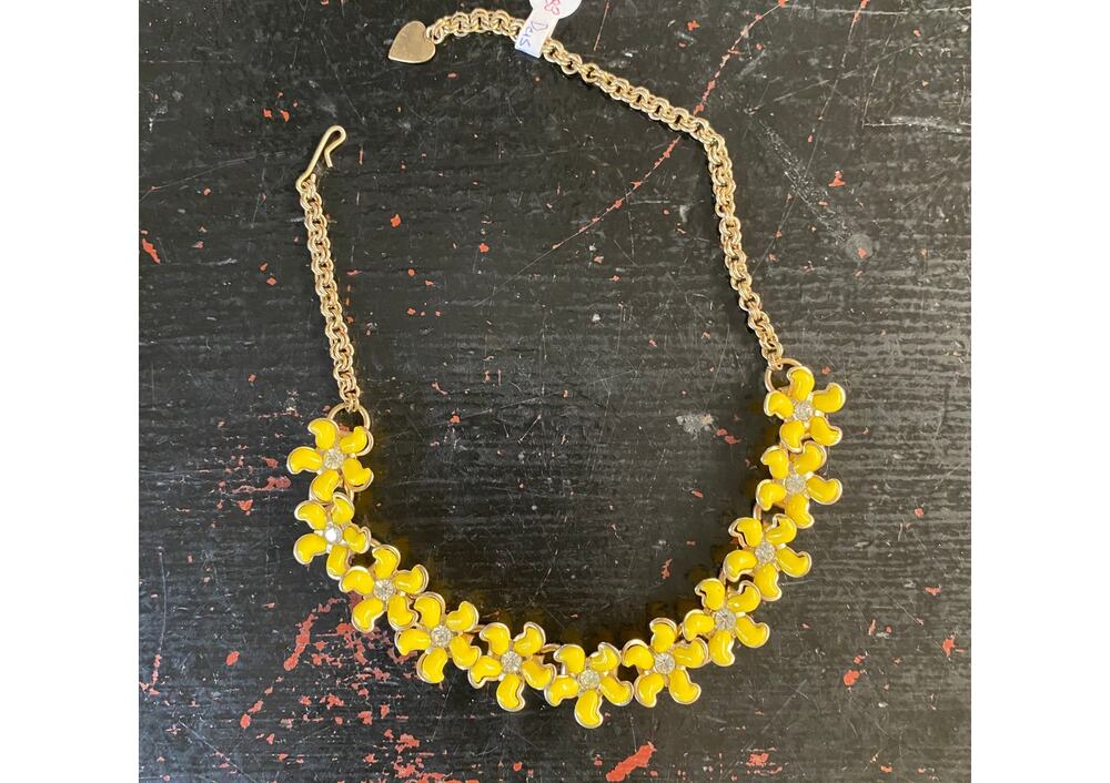 vintage 1960s yellow daisy necklace, 60s jewelry, rhinestone, thermoset, retro